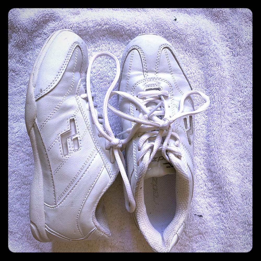 Tress cheer shoes